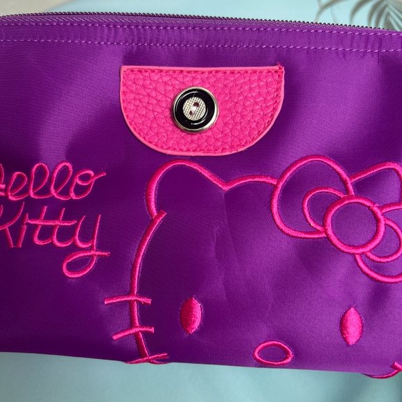 Hello Kitty MAKEUP BAG - Picture 4 of 9